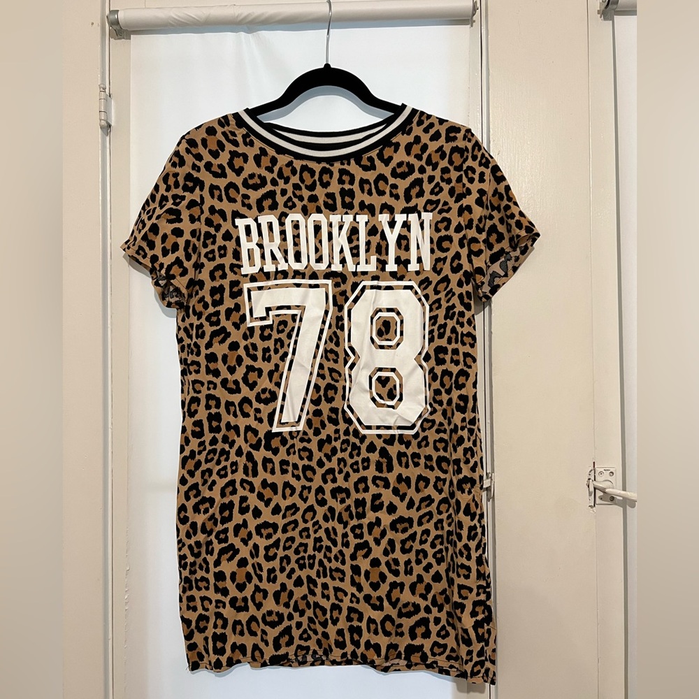 Cheetah print t-shirt dress
